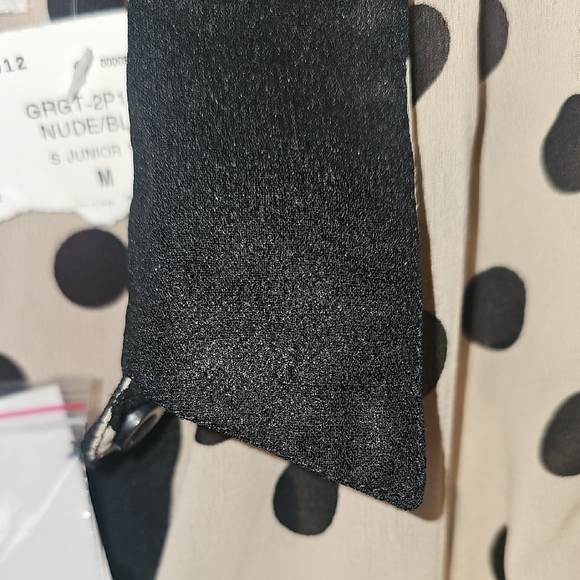 Pinky NWT Women's Black and Cream Polka Dot Blouse Size Medium - Picture 7 of 8